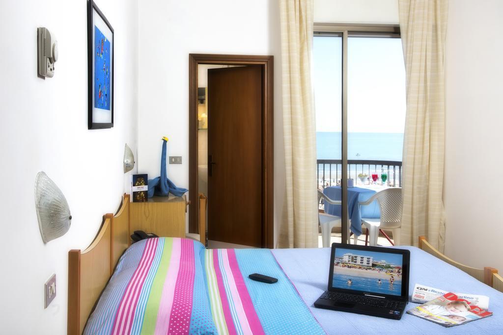 Hotel Usa Rimini Bilik gambar